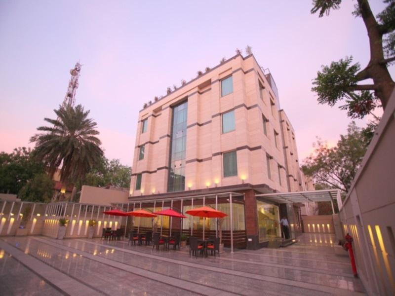Emblem Hotel Sector 14 Gurgáon Exteriér fotografie