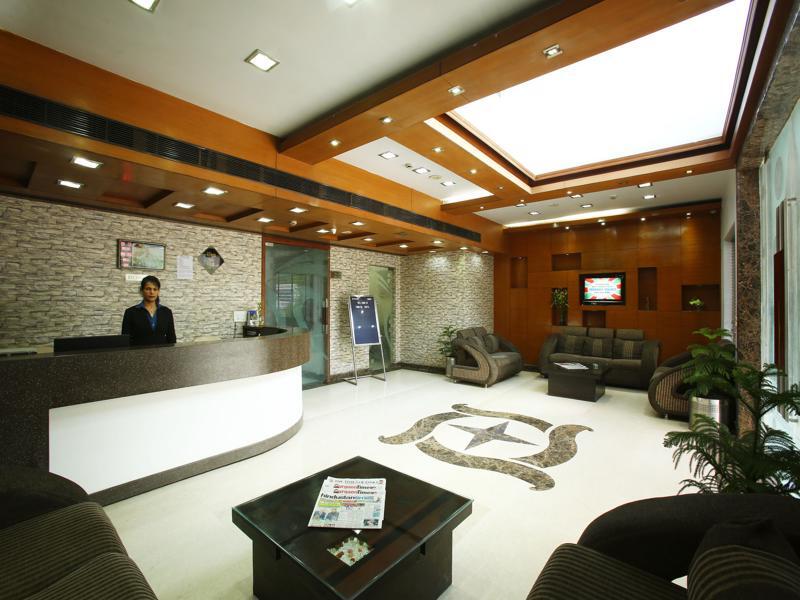 Emblem Hotel Sector 14 Gurgáon Exteriér fotografie